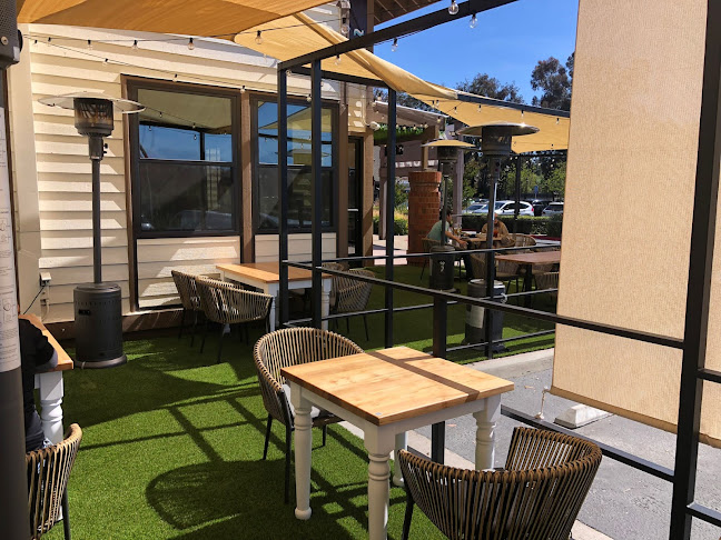 Oceanos Seafood & Sushi - Hospitality and gastronomy