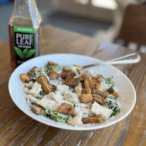 Blender Café Phone number