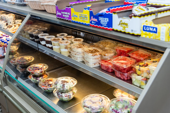 Atlantic Avenue Deli & Catering - Hospitality and gastronomy