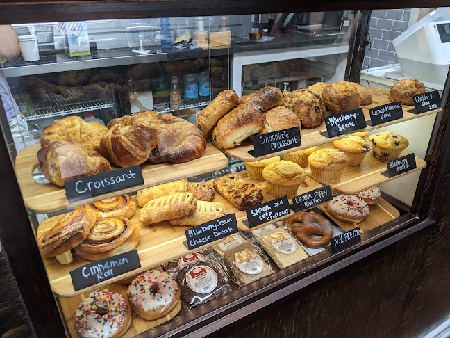 98 Elm St, New Canaan, CT 06840, United States