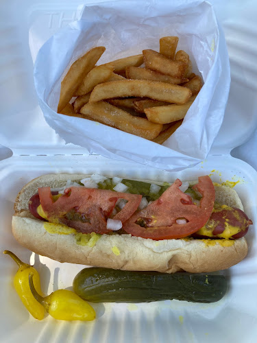 Opinii despre Shhmatty’s “Burgers & Dogs” (Inside the Chevron) în Merced - Hospitality and gastronomy