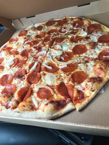 Gino’s Pizza