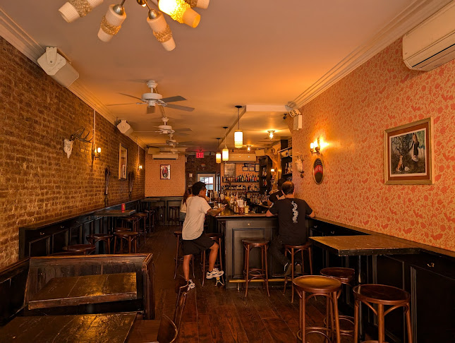 Diamond Dogs - Hospitality and gastronomy