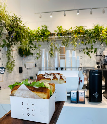 10451 NE 2nd St, Bellevue, WA 98004