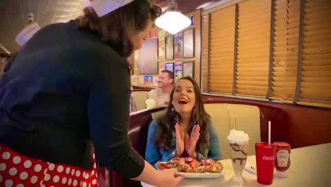 Opinii despre Moonlite Diner în Hollywood - Hospitality and gastronomy