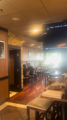 Carmello's of Old Town Manassas - Hospitality and gastronomy