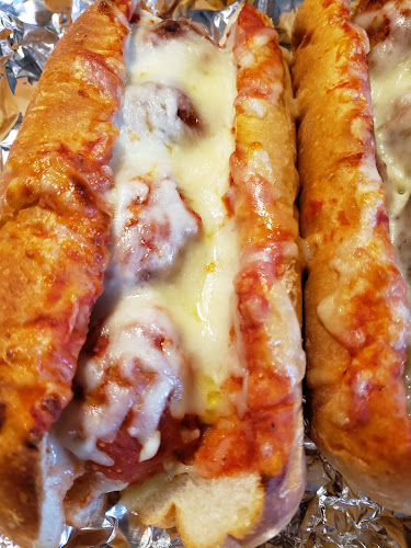 Reviews of Ianazone's Pizza of Champion in Warren - Hospitality and gastronomy