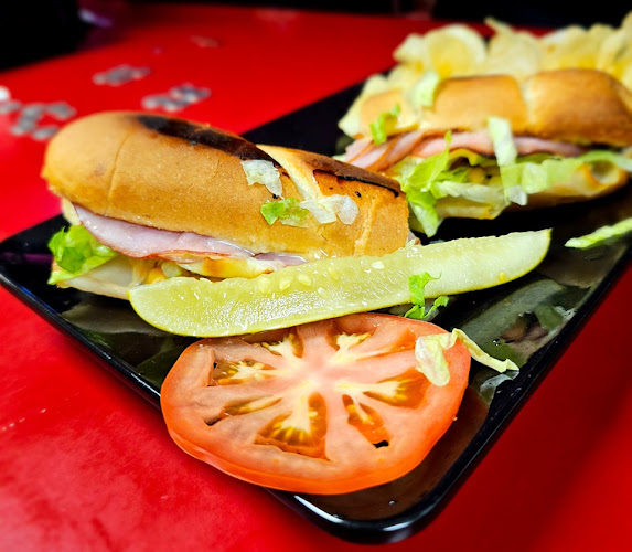 855 Century Dr, Dubuque, IA 52001