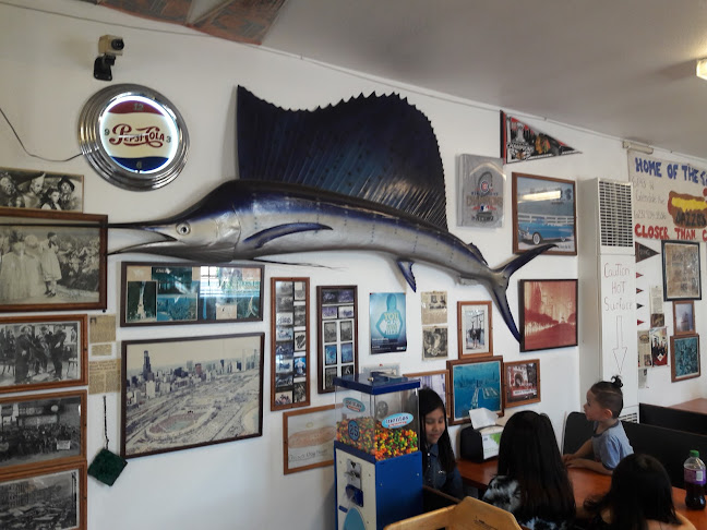 Dazzo's Dog House - Hospitality and gastronomy