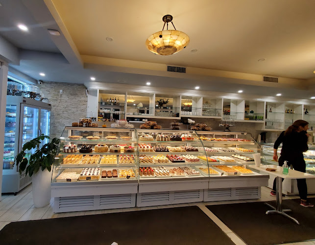 3302 Ditmars Blvd, Queens, NY 11105, United States