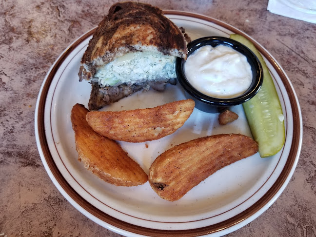 https://oldmohawktavern.com/