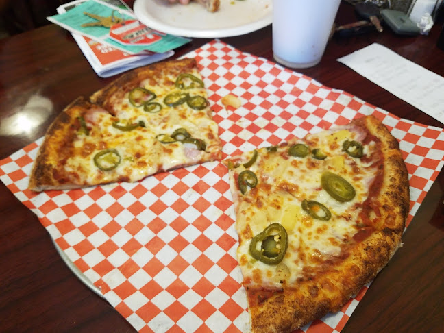 Reviews of Pizza-Q in Colton - Hospitality and gastronomy