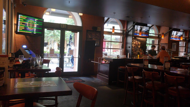 200 Poydras St, New Orleans, LA 70130