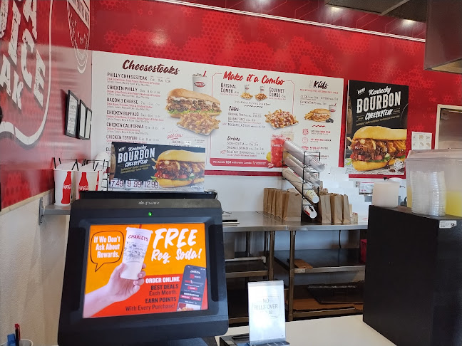Comentarii opinii despre Charleys Cheesesteaks and Wings
