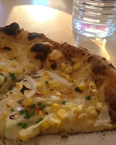 Comments and reviews of Fiore Pizzeria & Bakery