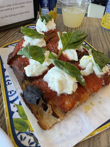 610 Torrance Blvd, Redondo Beach, CA 90277