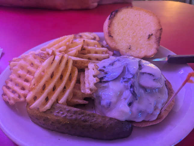 Brooke's Restaurant & Lounge Open Times