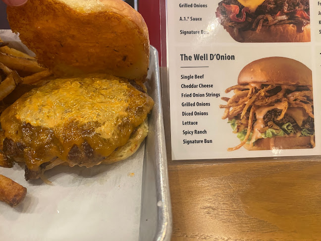 Comentarii opinii despre MOOYAH Burgers, Fries & Shakes