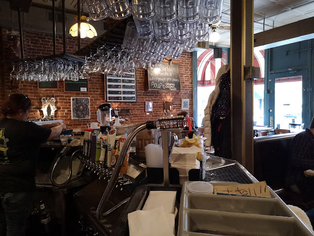 The Old Mohawk - Hospitality and gastronomy
