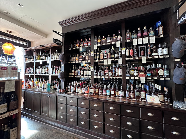 Comentarii opinii despre Holeman & Finch Bottle Shop