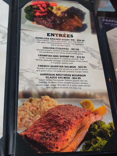 On The Bend Oyster Bar and Cigar Lounge - Hospitality and gastronomy