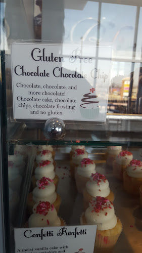 Opinii despre Bliss Cupcake Cafe Rogers în Rogers - Hospitality and gastronomy