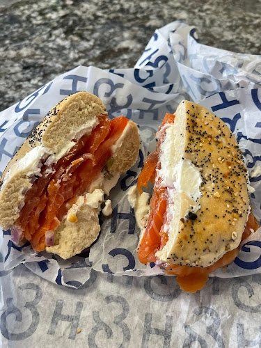 H&H Bagels - New York
