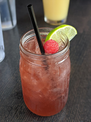 582 S Bethlehem Pike, Fort Washington, PA 19034