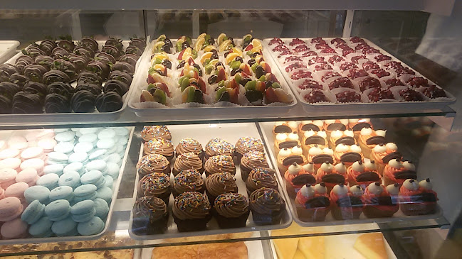 Opinii despre Lefkos Pyrgos Cafe în New York - Hospitality and gastronomy