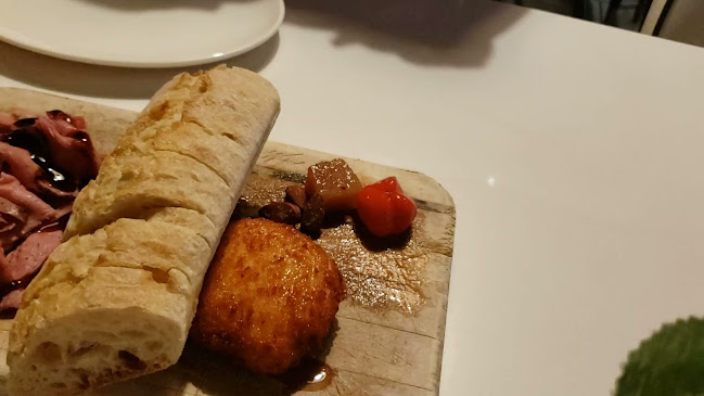 Opinii despre Bocado Tapas Wine Bar în Worcester - Hospitality and gastronomy