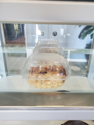 Opinii despre The Blue Hole Restaurant Belizean Caribbean Cuisine în Gardena - Hospitality and gastronomy