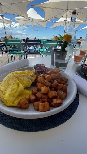 Opinii despre Lido Bayside în Miami Beach - Hospitality and gastronomy