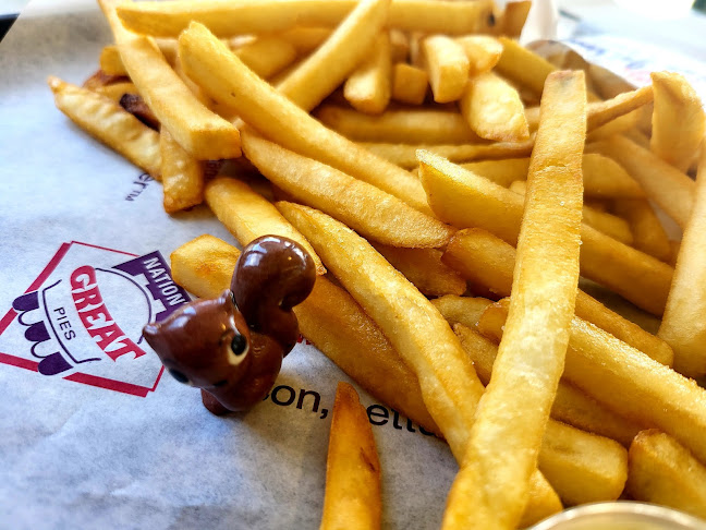 Nation's Giant Hamburgers & Great Pies - Napa