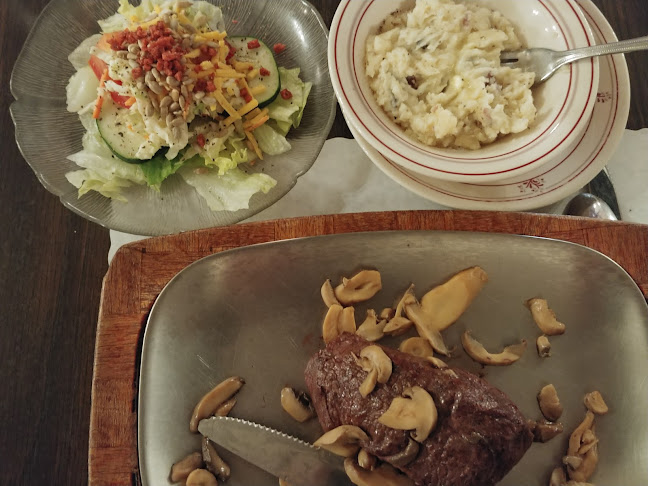 The Bridge Restaurant & Lounge - Dubuque