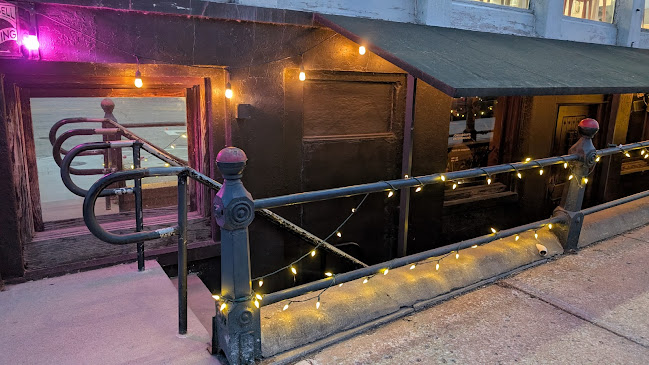 7 E 7th St, Lawrence, KS 66044, United States