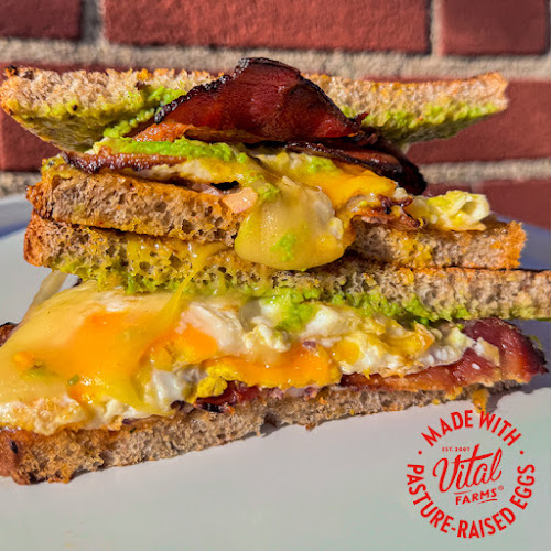 Comentarii opinii despre Mike & Patty's Bay Village