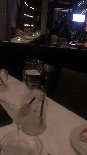 9680 Wilshire Blvd, Beverly Hills, CA 90212, United States