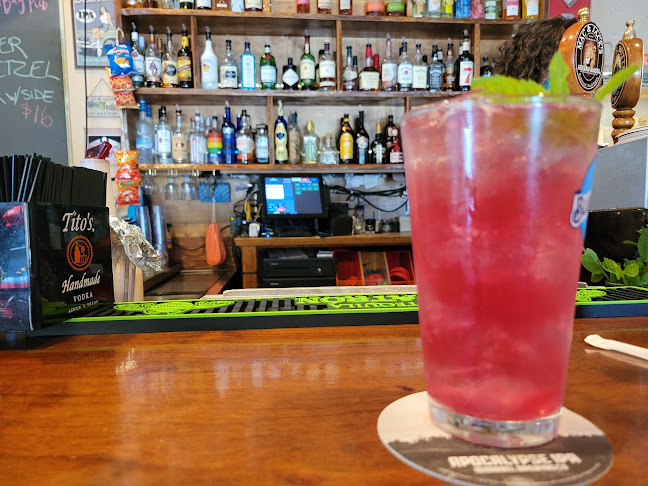 South Bay Pub & Eatery - Hospitality and gastronomy