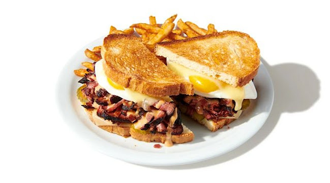 locations.dennys.com