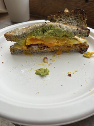 Mike & Patty's Bay Village - Hospitality and gastronomy