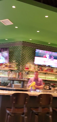 Olive’s Fresh Pizza Bar Edina - Hospitality and gastronomy