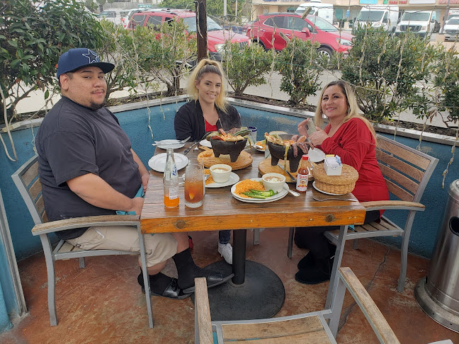 Maderos Cocina Mexicana - Hospitality and gastronomy