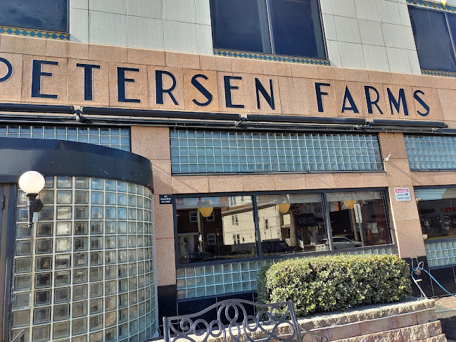 A.C. Petersen Farms Restaurant - Hartford