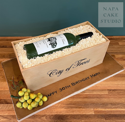 Louise Sandy Custom Cakes