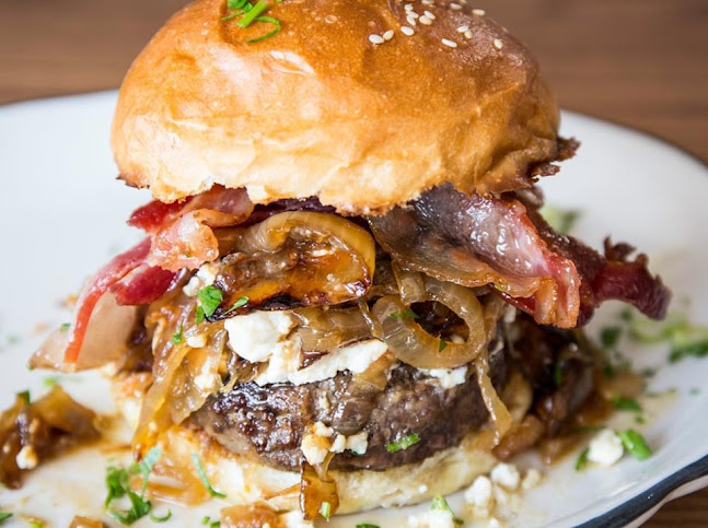 Dry Dock Bar & Grille