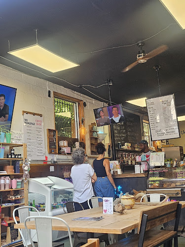 Es Cafe Lounge - Hospitality and gastronomy