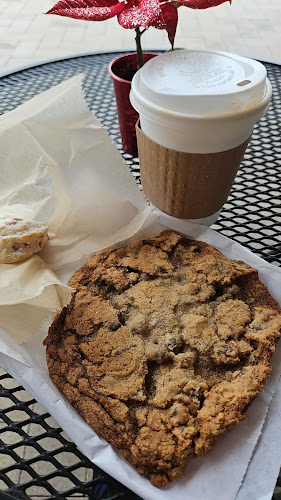 Opinii despre Victoria Bakery and Cafe în Greenbrae - Hospitality and gastronomy