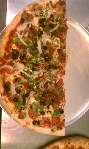 Opinii despre Salvio's Pizzeria în Raleigh - Hospitality and gastronomy