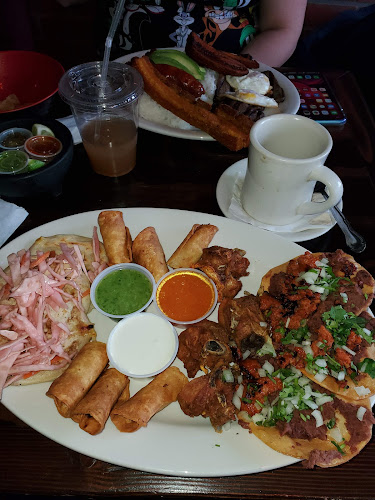 Opinii despre 50 în West New York - Hospitality and gastronomy