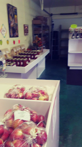 Opinii despre Wood Orchard fresh apples and produce marketplace store în Green Bay - Hospitality and gastronomy